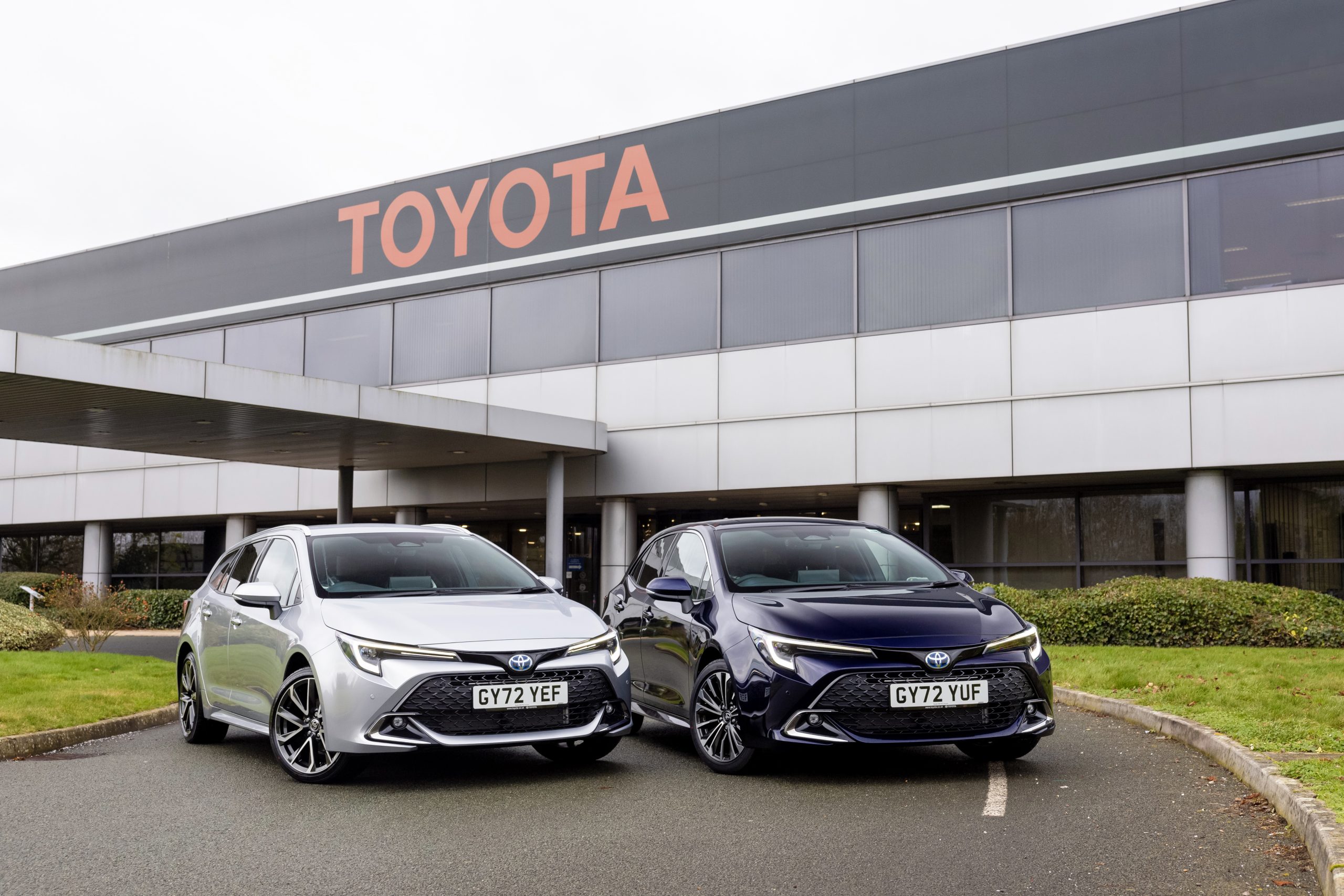 Toyota launches the new Corolla with fifth generation hybrid electric technology